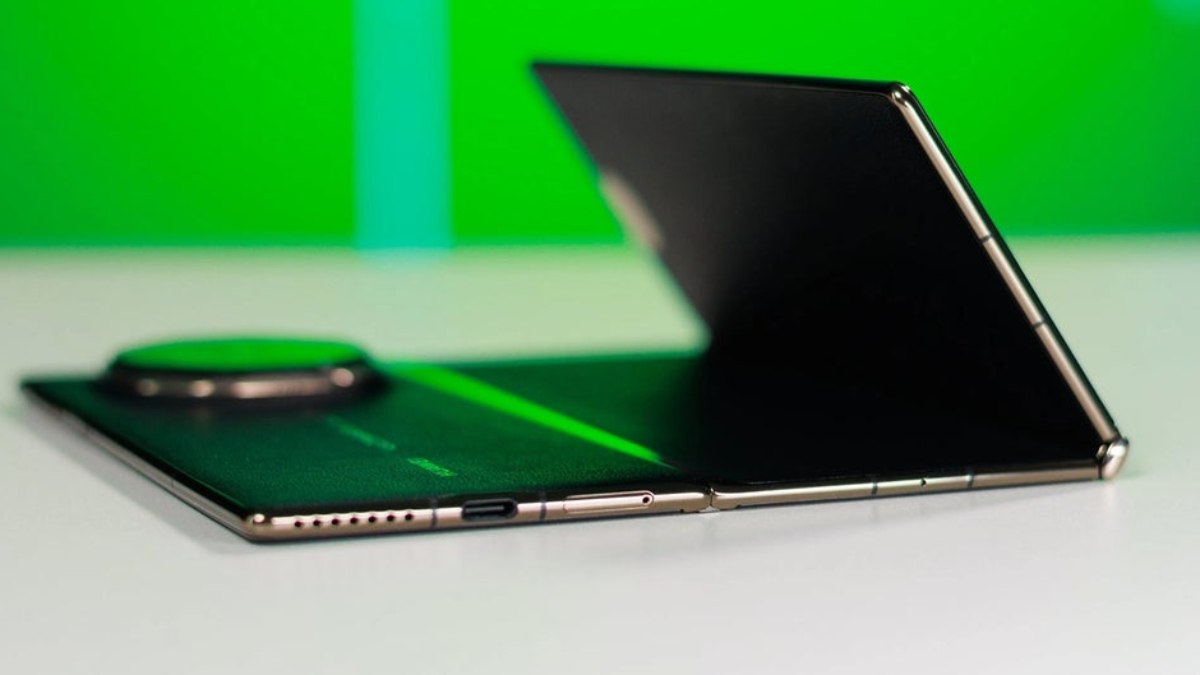 Samsung Dört Katlanabilir Telefon Teknolojisini Geliştiriyor