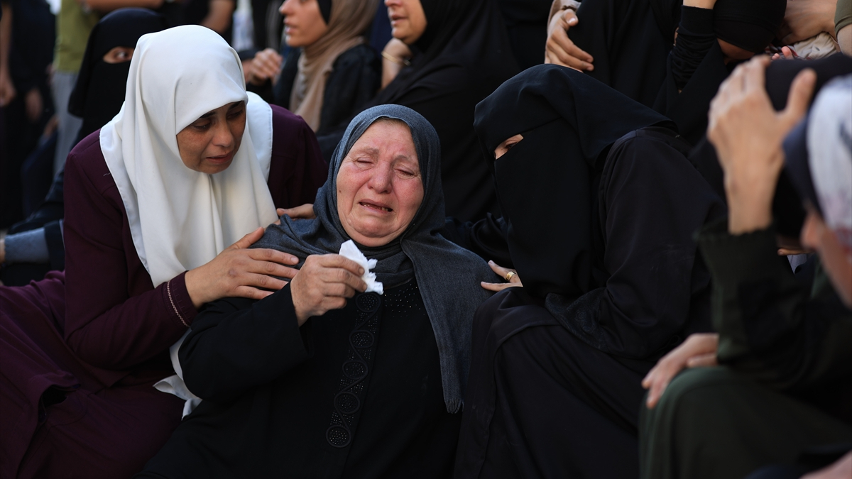 Gazze'de Sivil Hedefli Hava Saldırıları