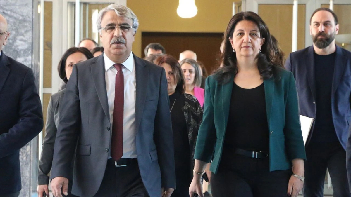 DEM Parti Heyeti Öcalan ile Görüşecek