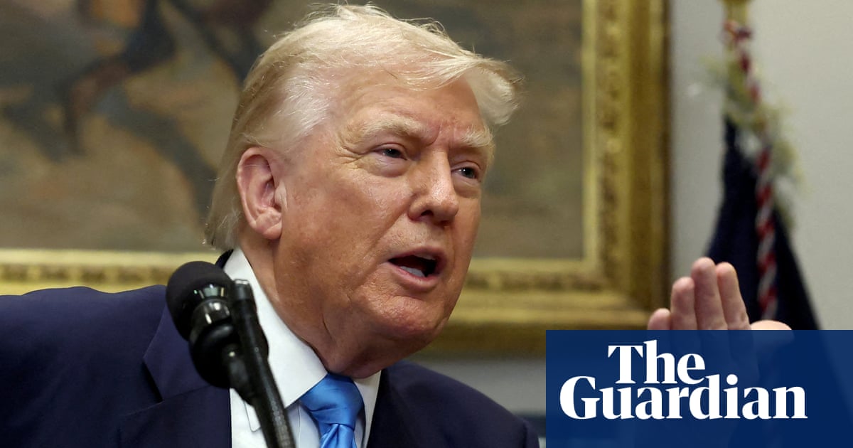 Trump Nükleer Denizaltıları Rusya Yakınına Konuşlandırdı